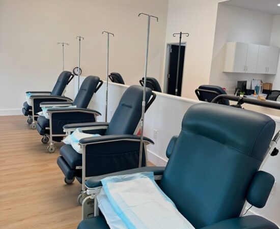medical room with chairs